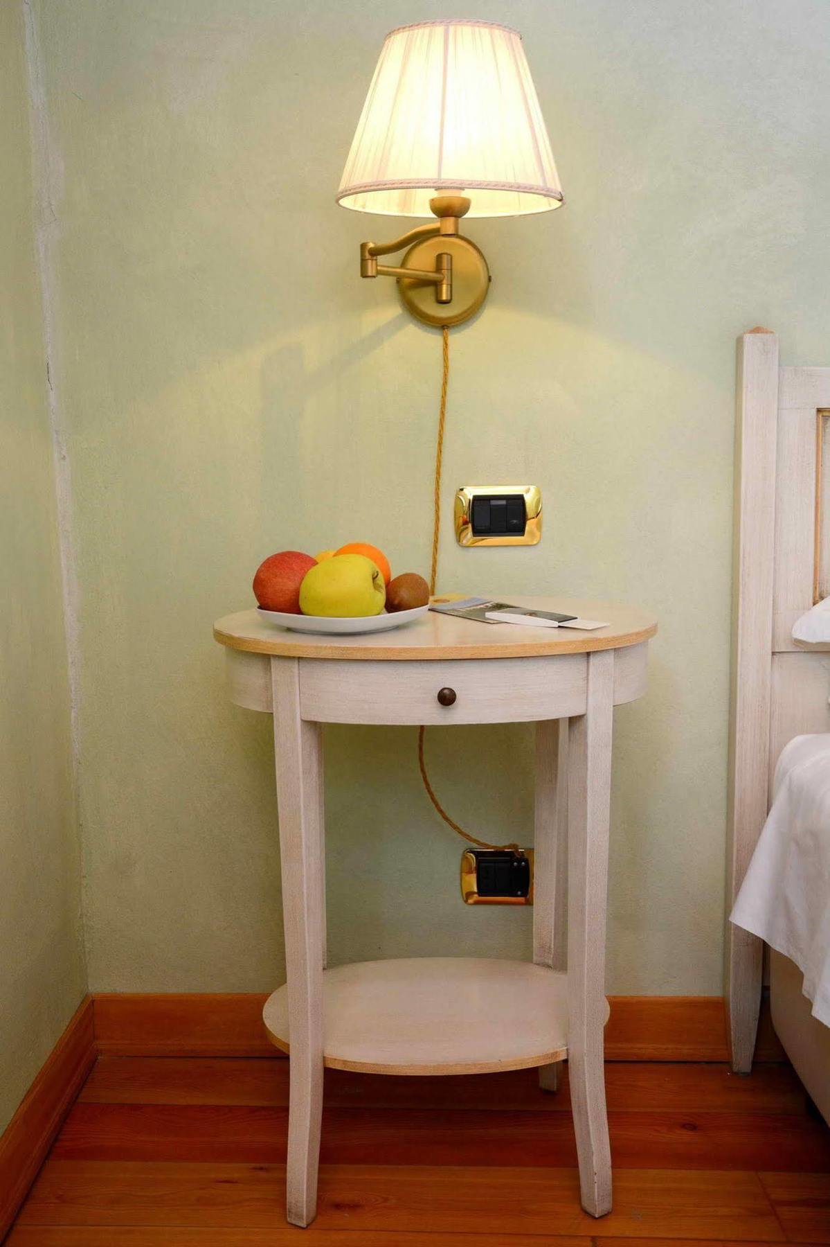 Albergo Dimora Storica Antica Hostelleria Crema Exteriör bild