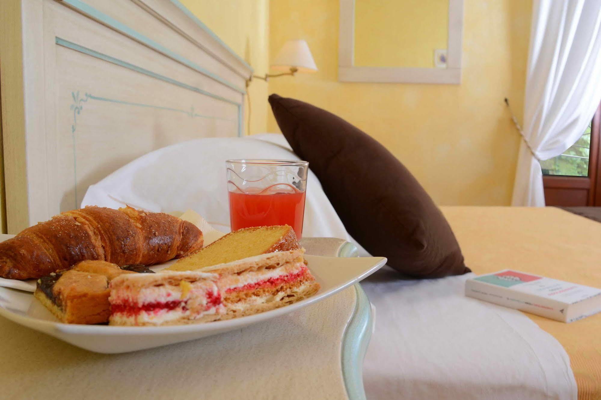 Albergo Dimora Storica Antica Hostelleria Crema Exteriör bild