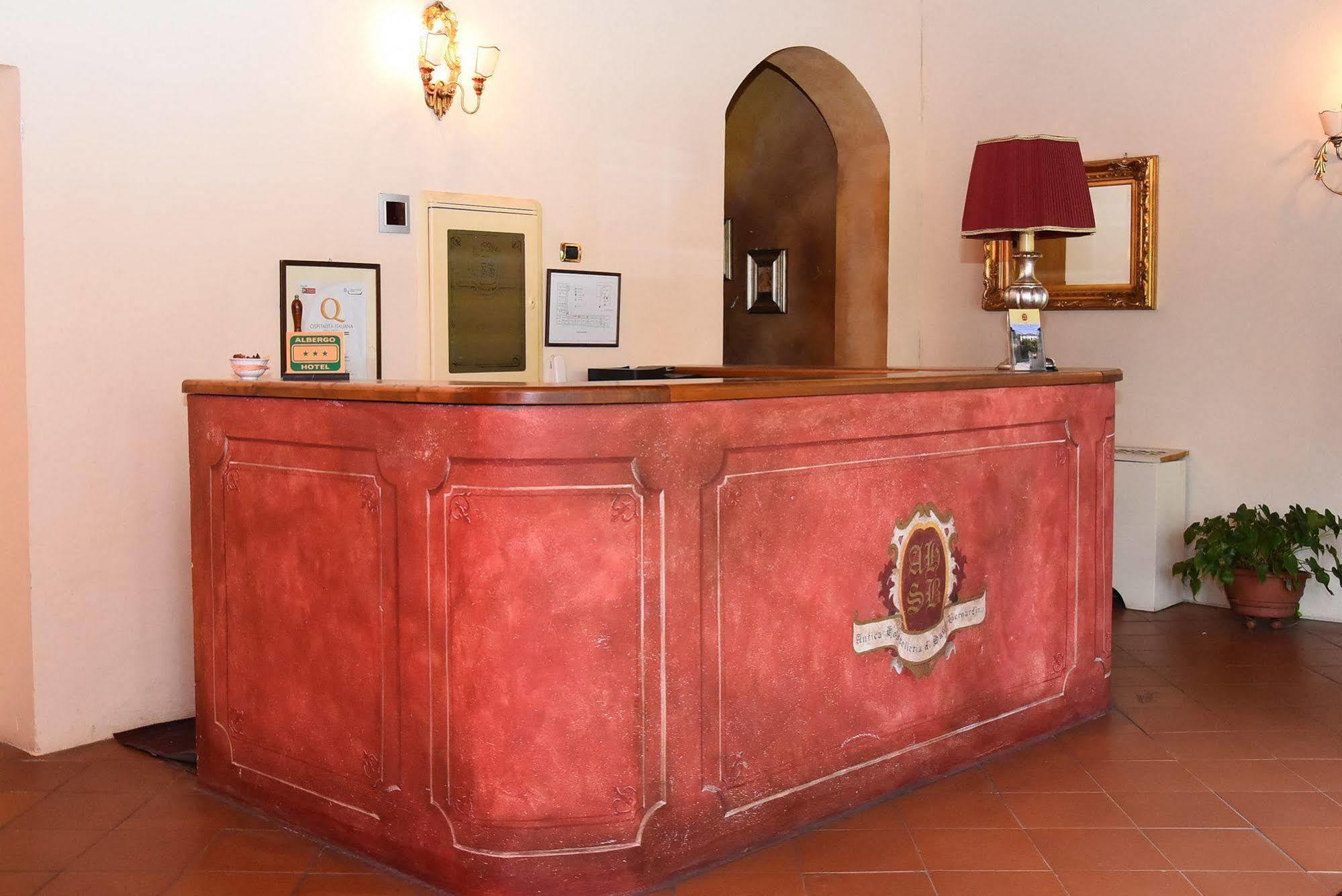 Albergo Dimora Storica Antica Hostelleria Crema Exteriör bild